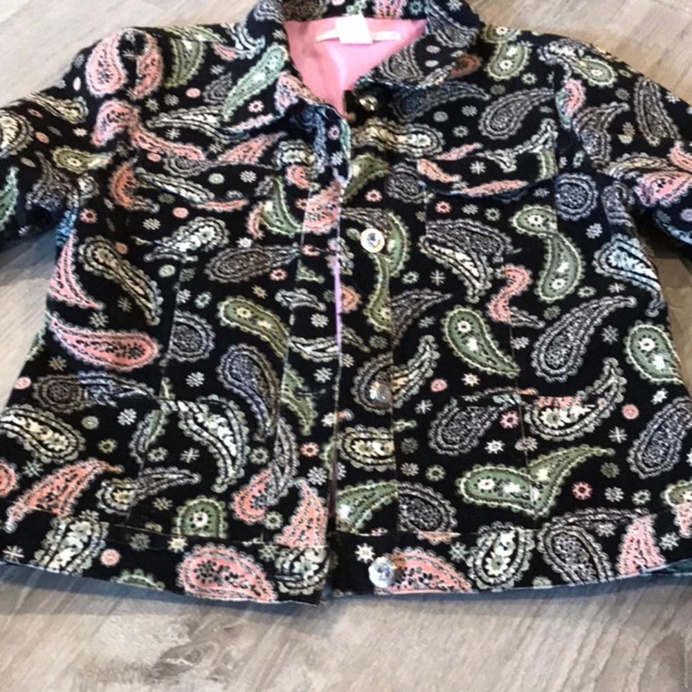 🎀 Coast to a Coast~~Cute Paisley Jacket 🎀